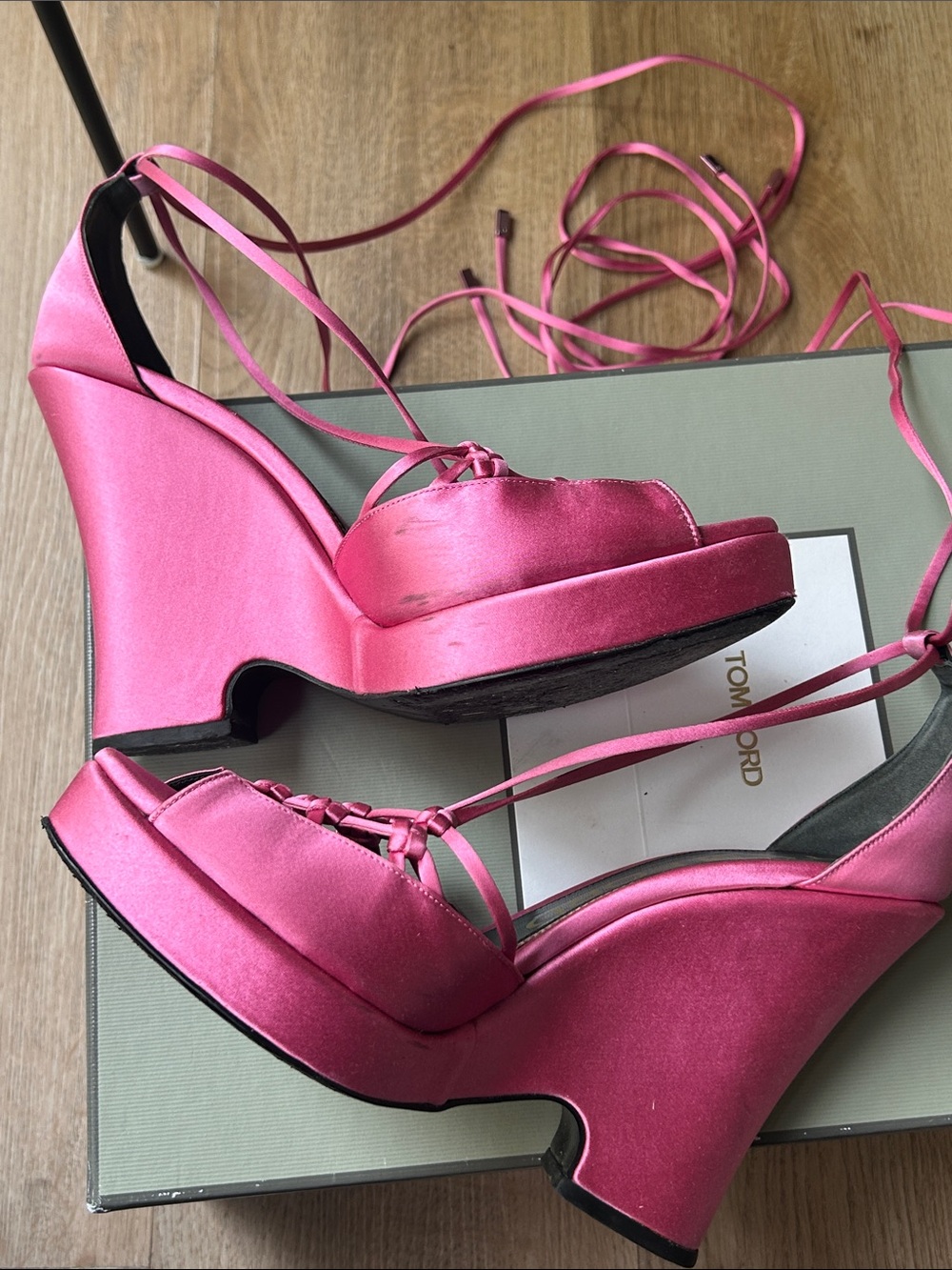 Tom Ford Fuchsia Pink Satin Lace-Up Platform Wedges Heels - Picture 9 of 12